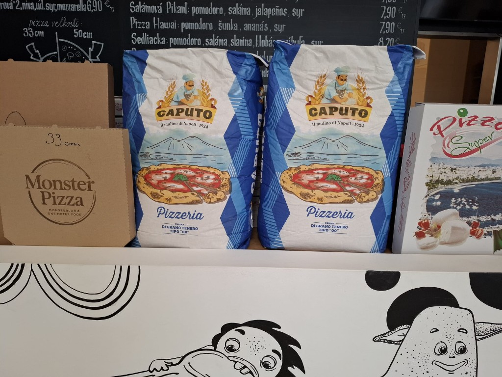 Talianska múka Caputo Pizzeria — Farina di Grano Tenero Tipo 00, používaná v Monster Pizza